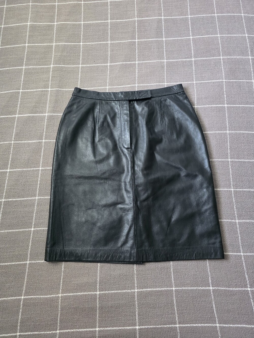 Vtg y2k Apostrophe Leather Pencil Skirt